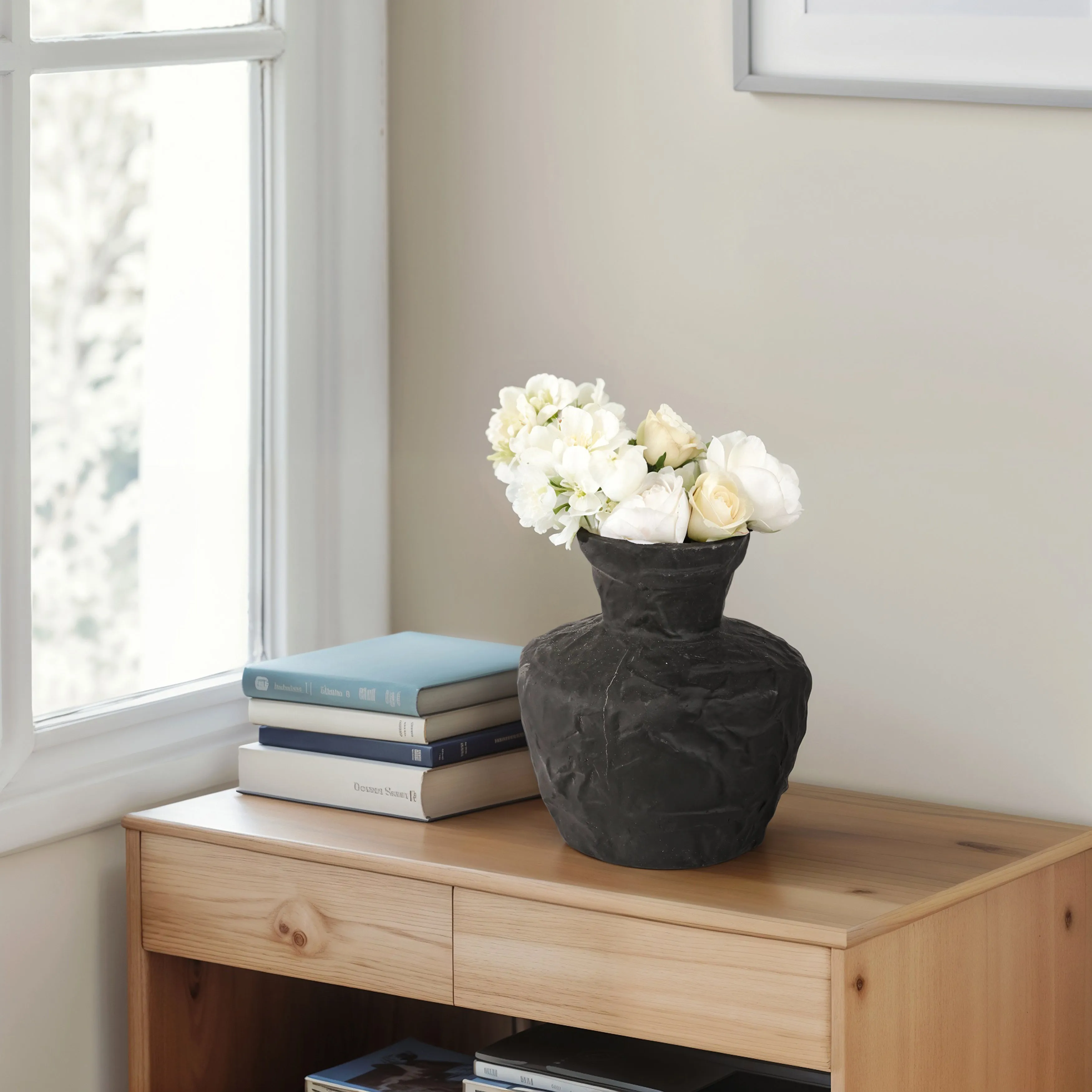11" Cleo Medium Black Ecomix Vase