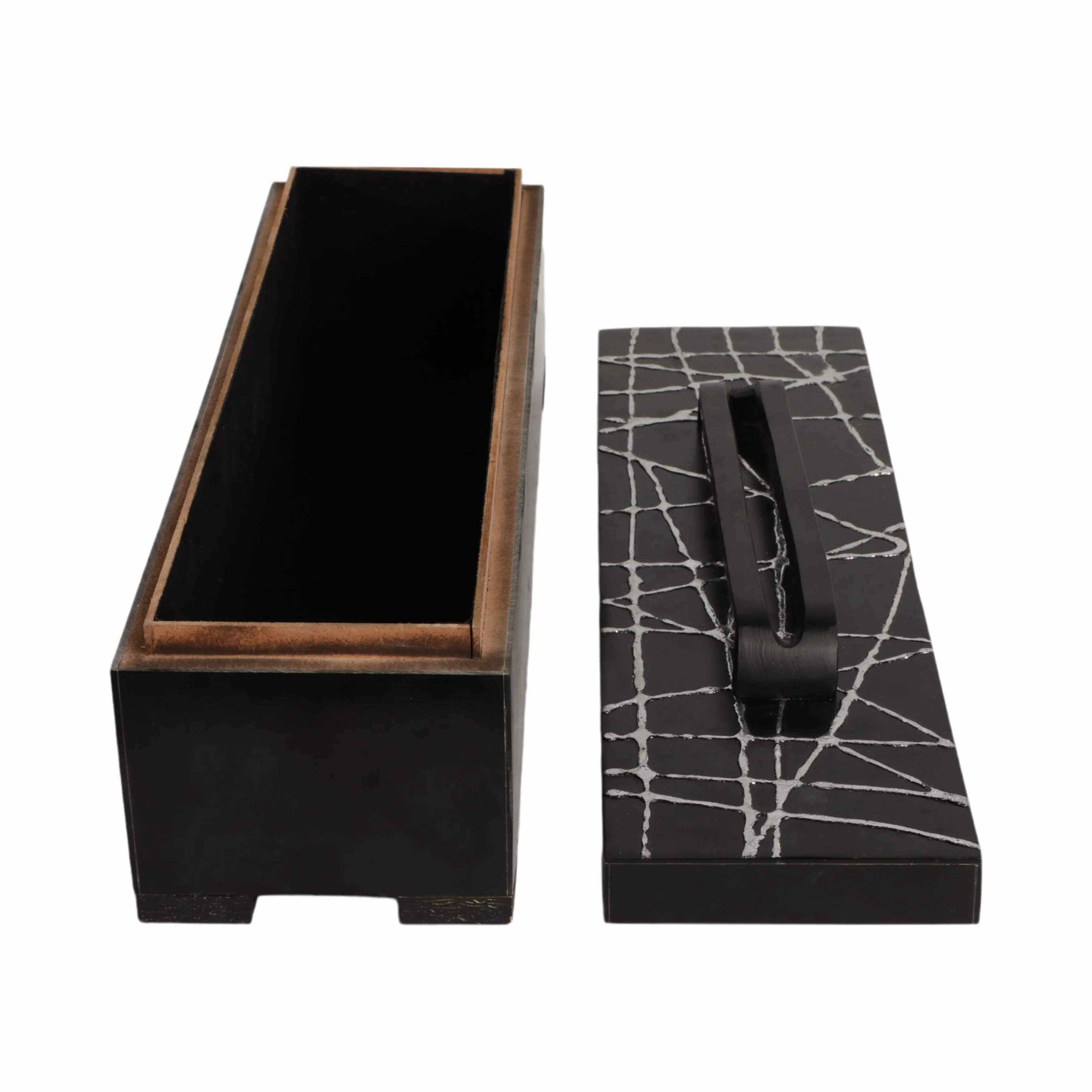 18" Pratt Black Resin  Box