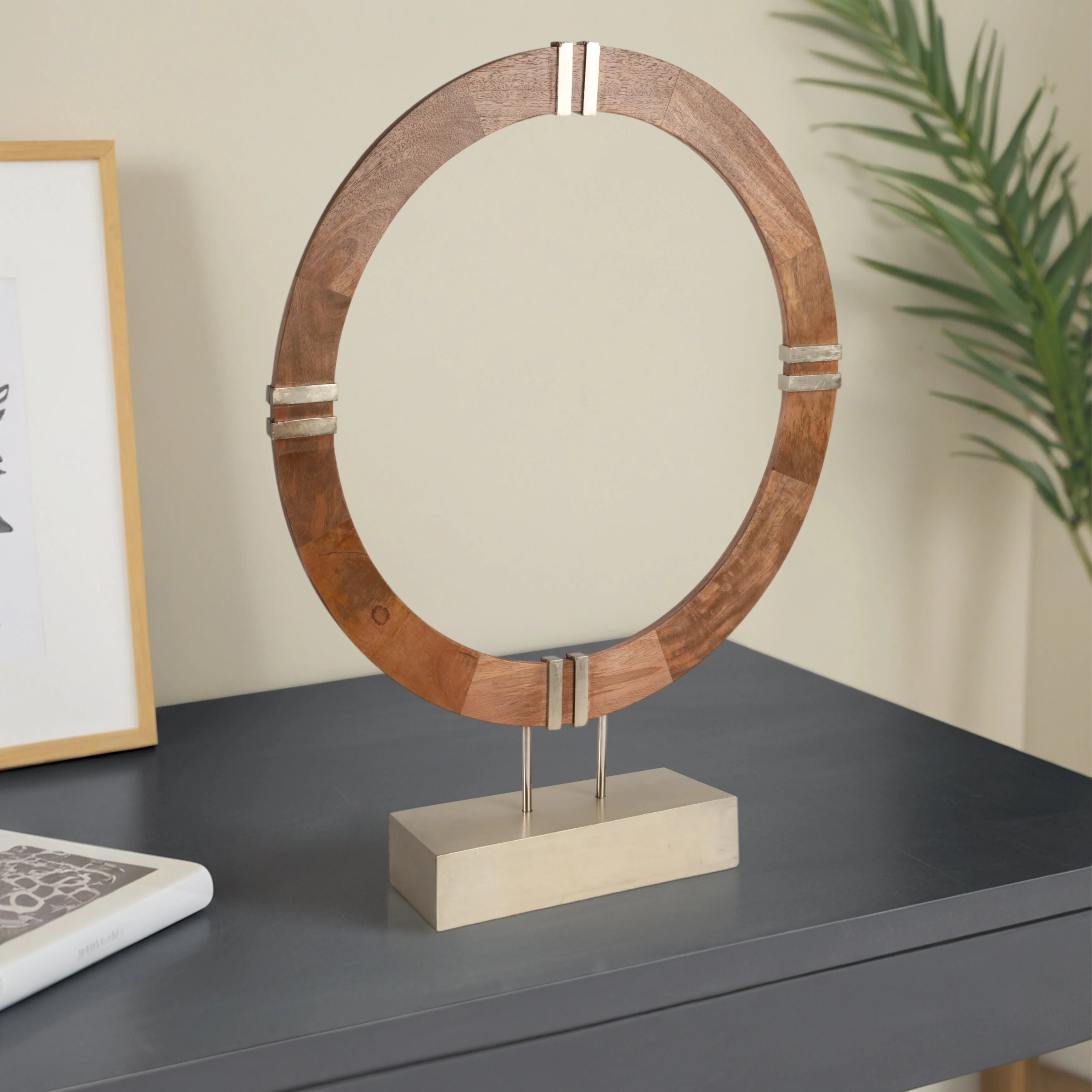 30" Garner Small Wood Ring Statuary
