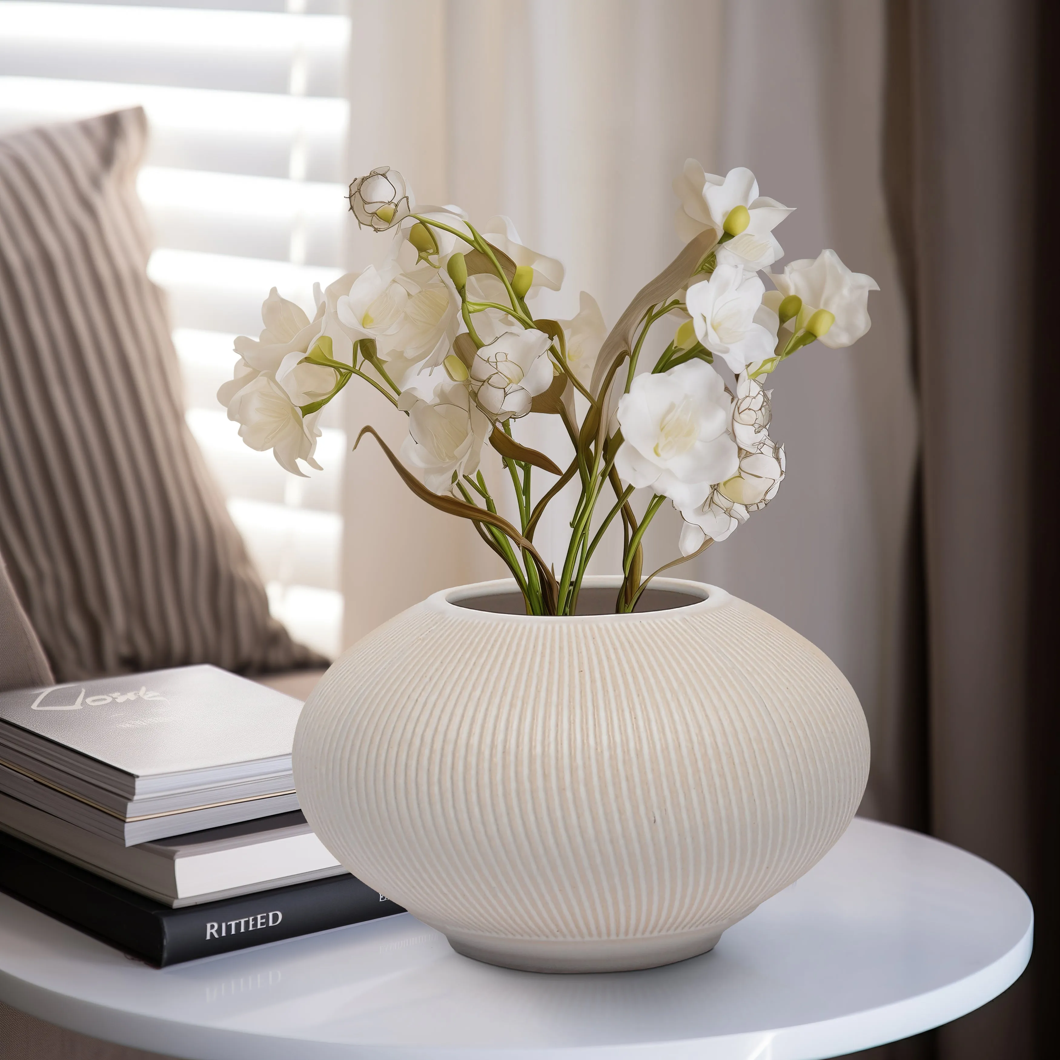 8" KITAMI MEDIUM VASE, IVORY