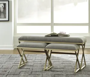 ACCENT CHAIR