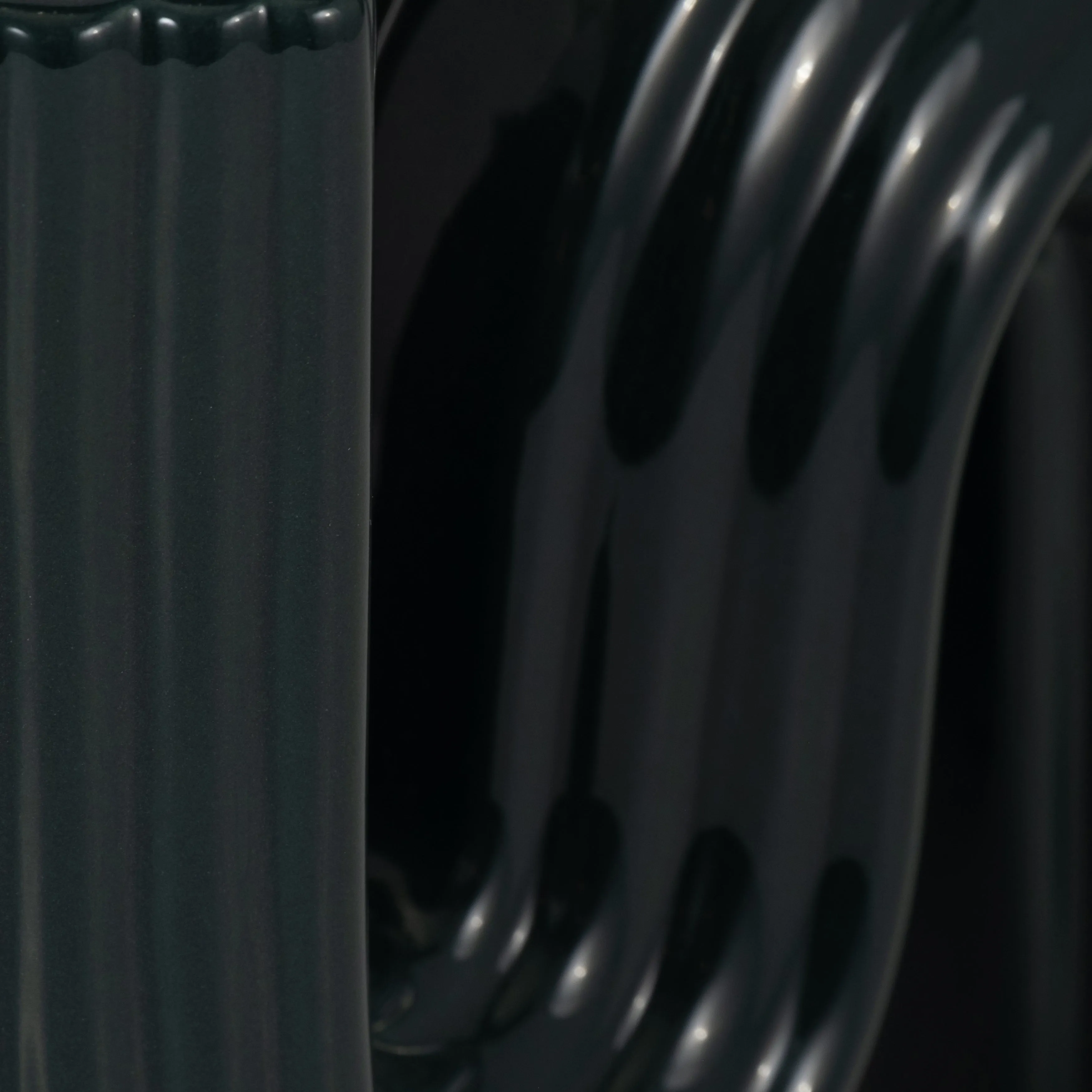 CER, 6" LOOPY VASE, FOREST GREEN