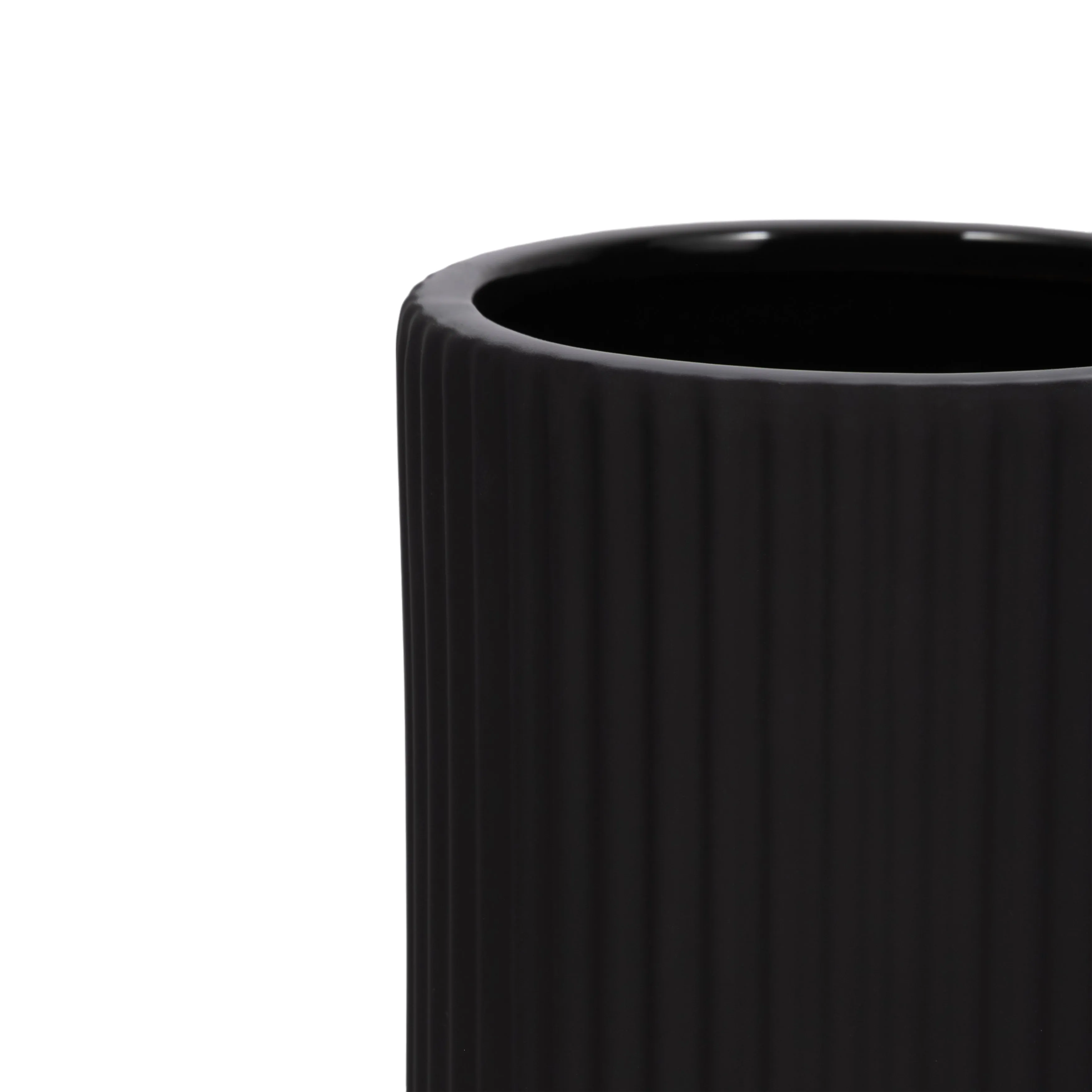 CER, 9"H RIDGED VASE, BLACK