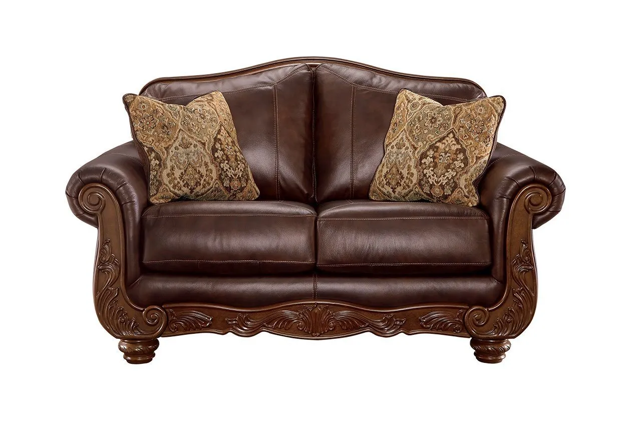 Mellwood Loveseat
