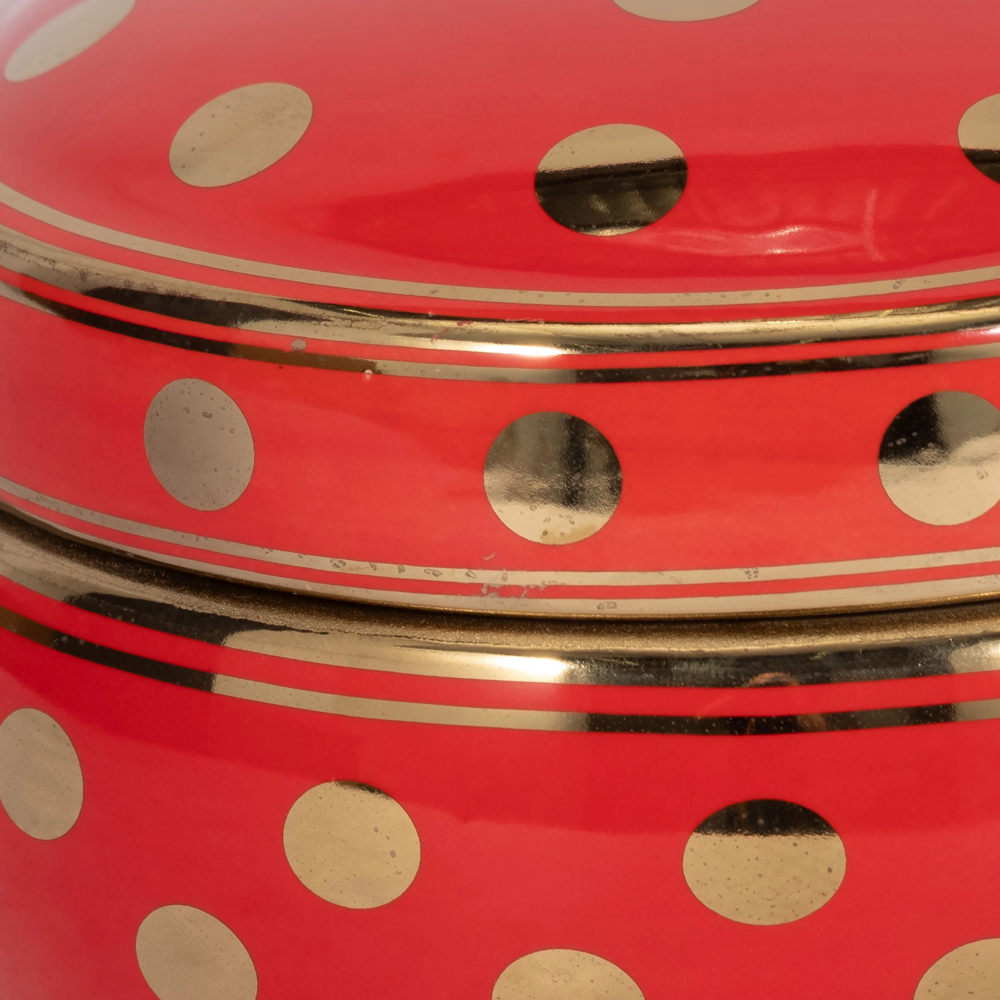 Red/gold Polka Dot Box 7"