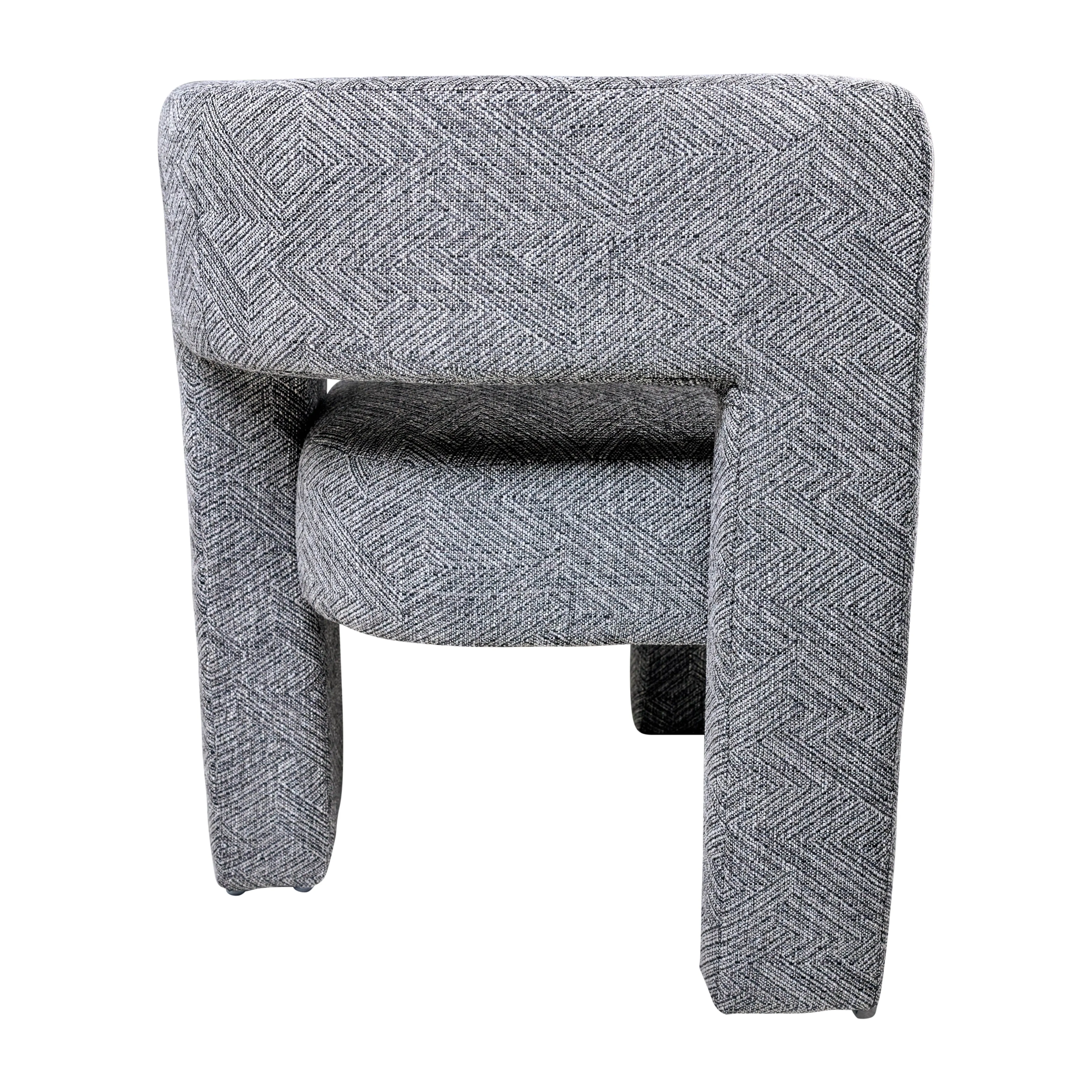 ROUND BACK CHAIR