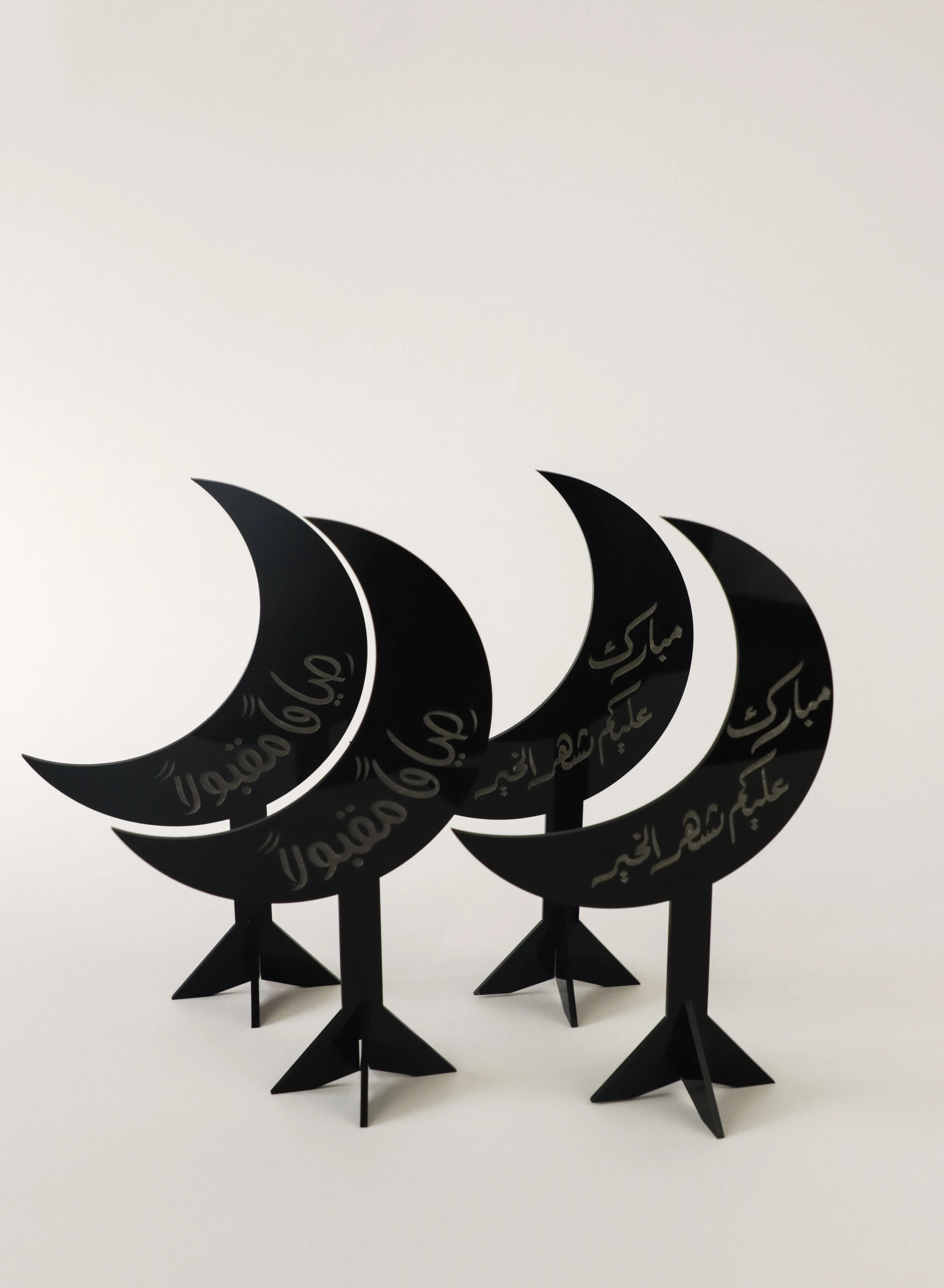 Set of 4 Acrylic Decor Stands in Ramadan Crescent Shape Engraved with Mubarak Alaykum Shahr Alkhair and Siyaman Maqboolan Designs