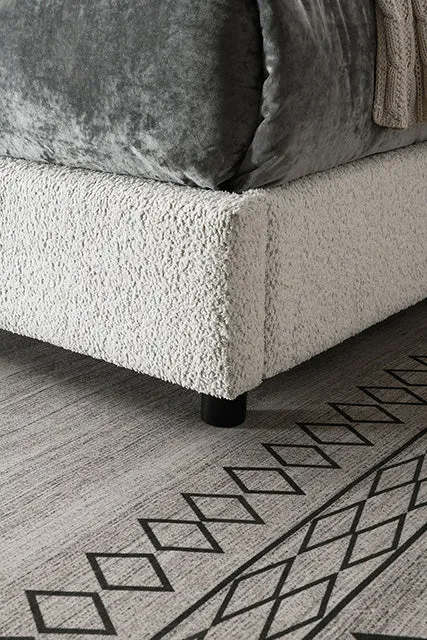 Traverso Queen Bed