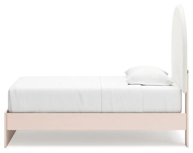 Wistenpine Upholstered Bed